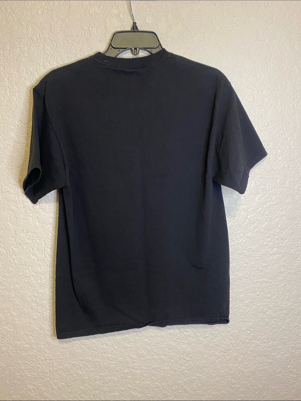 Disney Authentic Mickey Mouse Hanes Black Tee size M Unisex - Picture 4 of 4